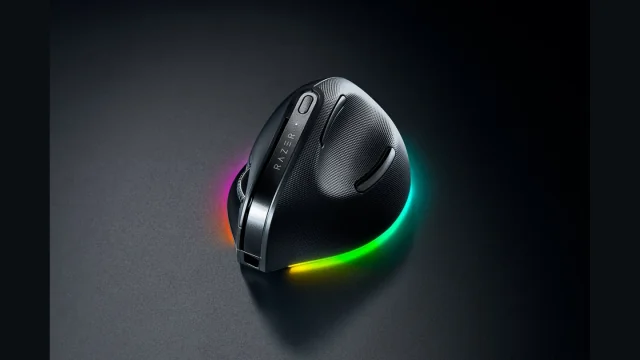 Ratón Razer Pro Click V2 negro con iluminación en la base