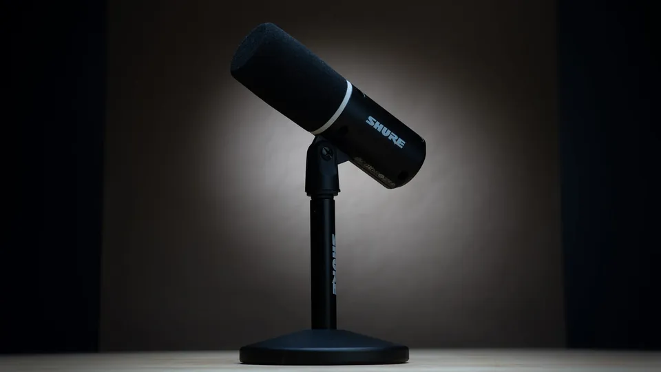 Black Shure MV6 Gen 2 microphone on its stand