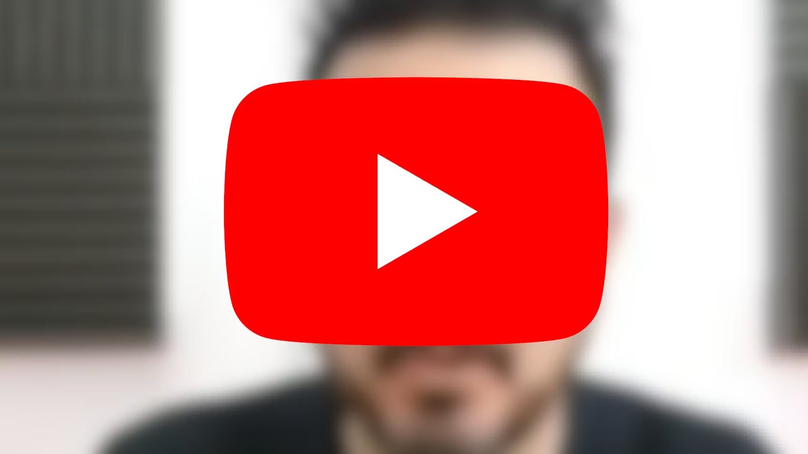 Logotipo de YouTube sobre la imagen desenfocada de una persona